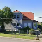 Idyllische Lage Im Sueden Erfurts * ארפורט
